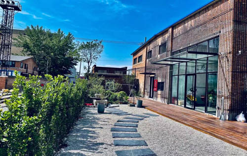 辰园·贰零空间产业园正门